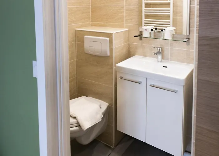 Luxia Hotel 4*
