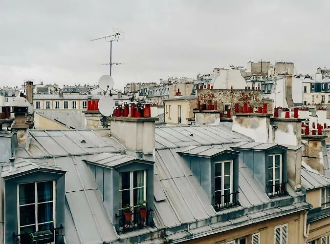 Luxia 4* Parigi