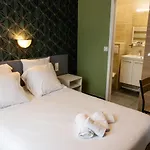 Luxia Париж