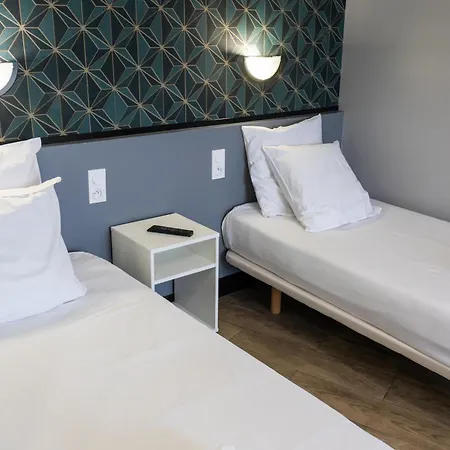 Luxia Hotel 2*