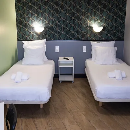 Luxia Отель Париж