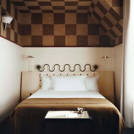 Luxia Hotel Paris