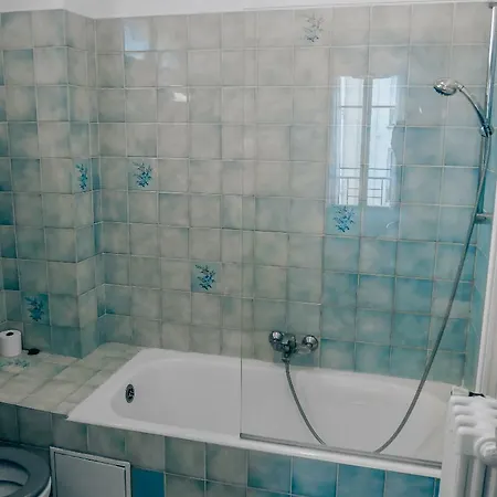 Hotel Luxia Paris