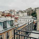Luxia Hotel