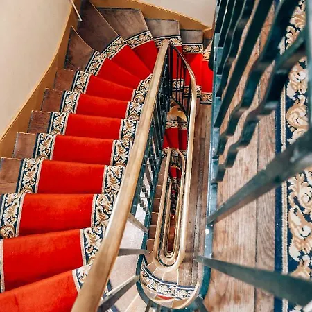 Luxia ホテル パリ